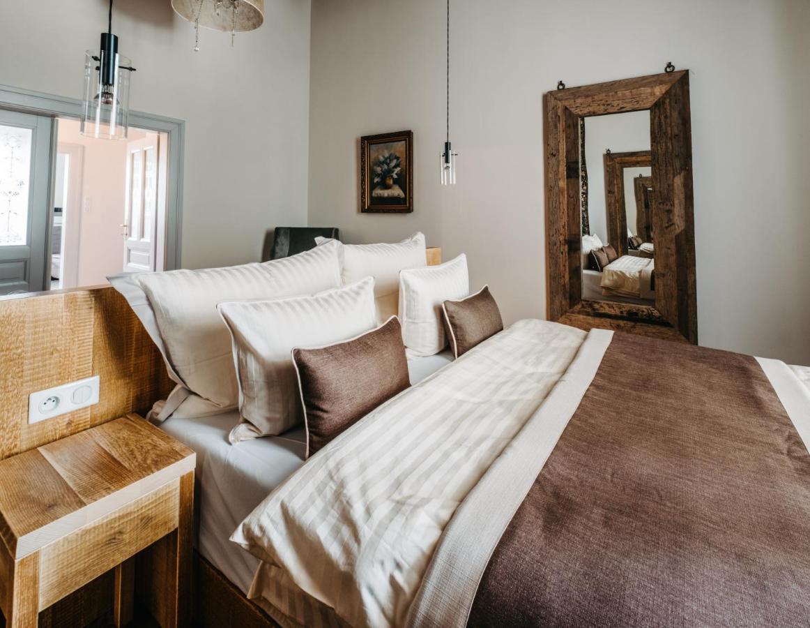 Boutique Hotel Corso Revnice Bagian luar foto
