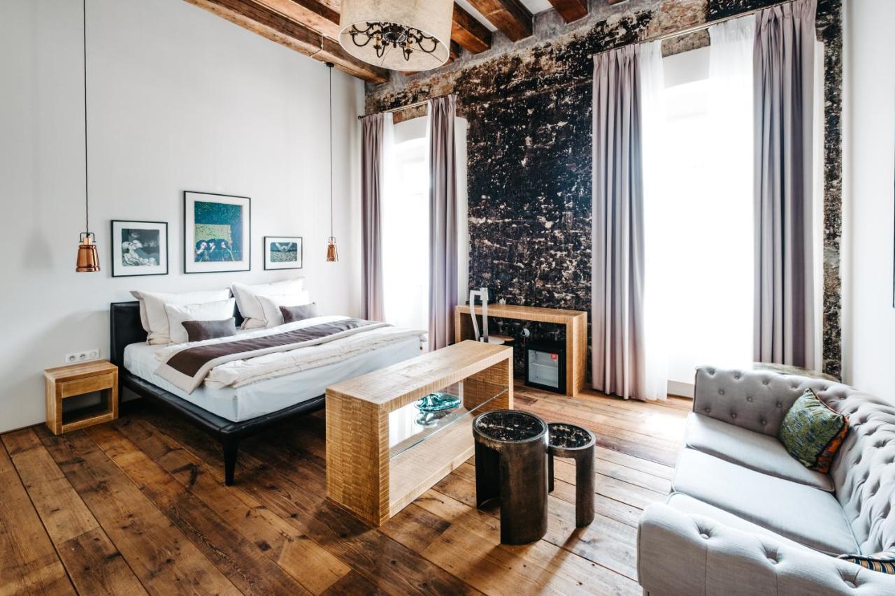Boutique Hotel Corso Revnice Bagian luar foto