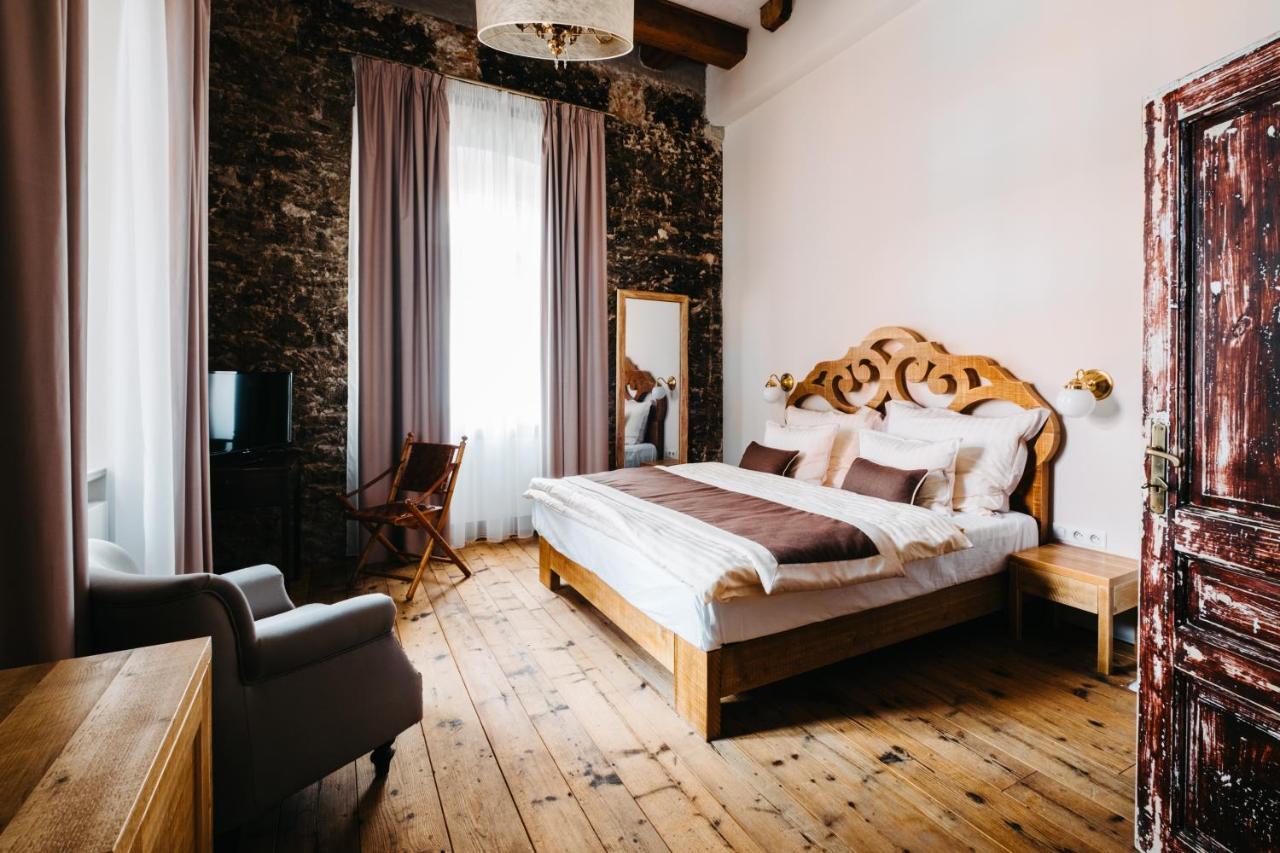 Boutique Hotel Corso Revnice Bagian luar foto